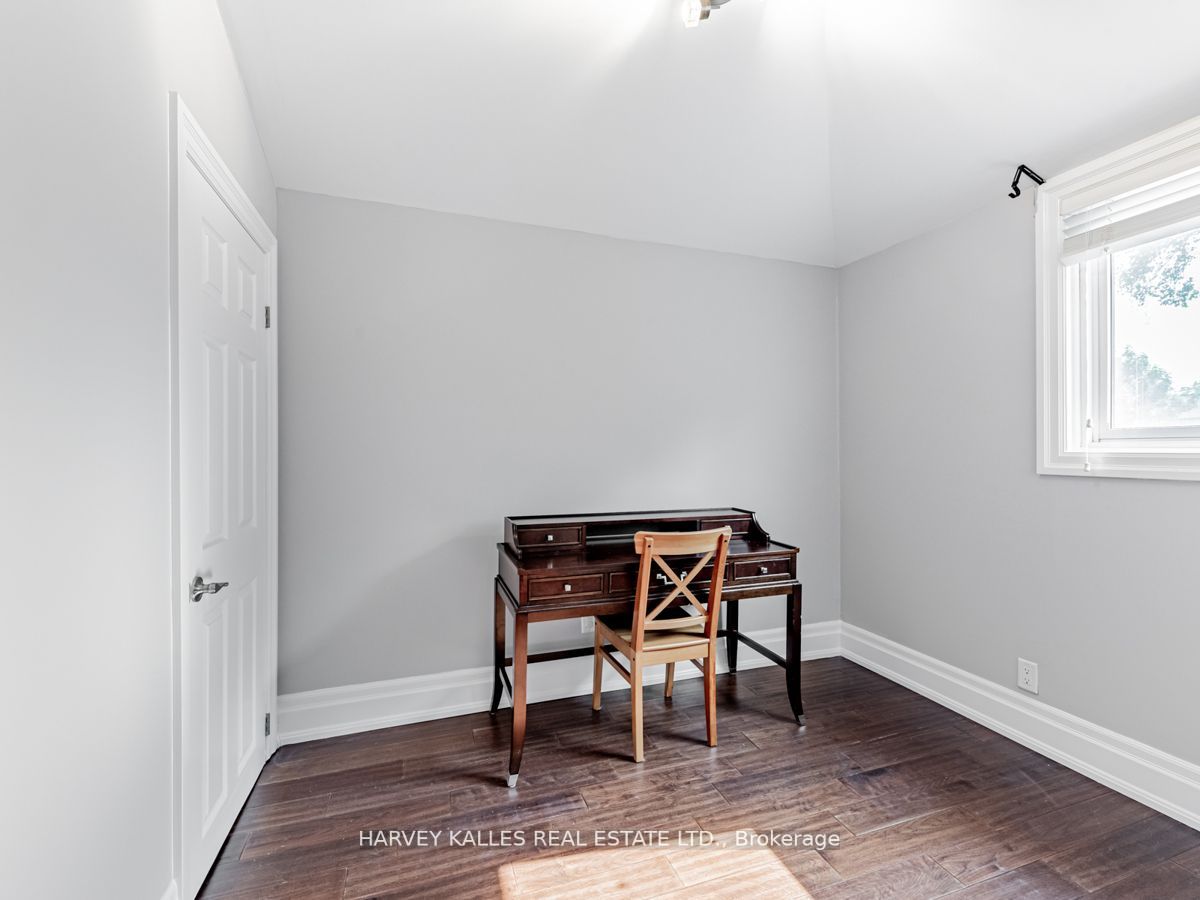6 Kildonan Dr