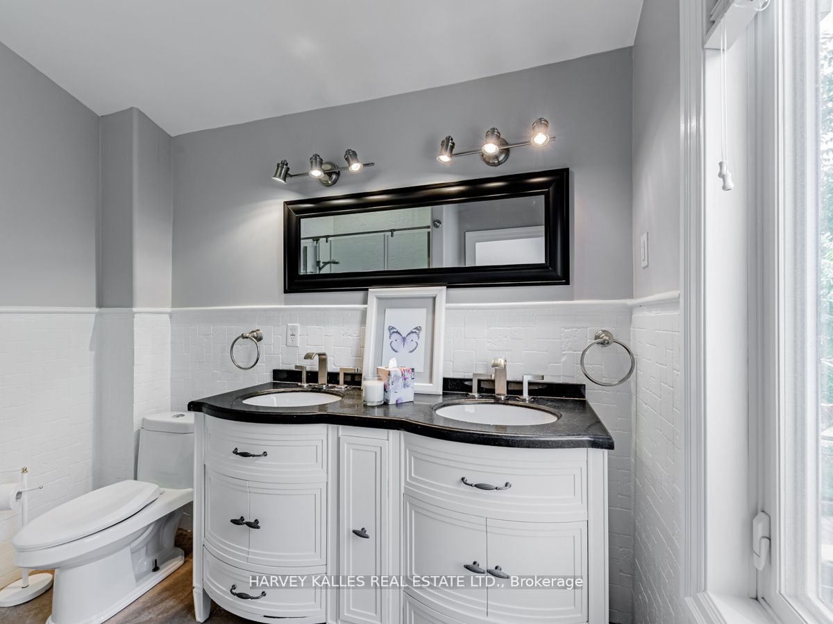 6 Kildonan Dr