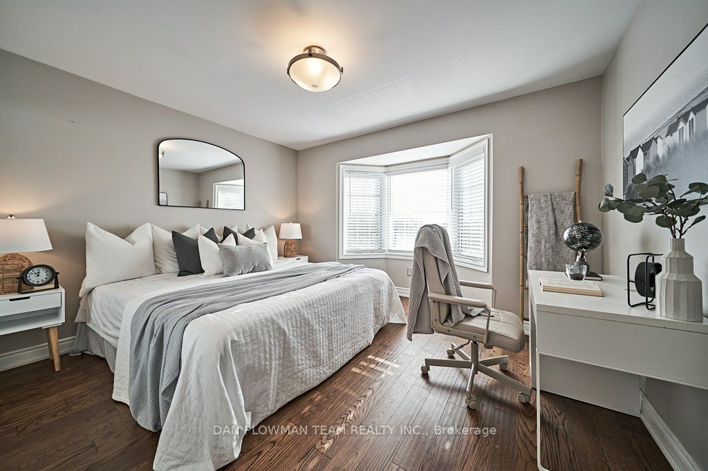 52 Wessex Dr
