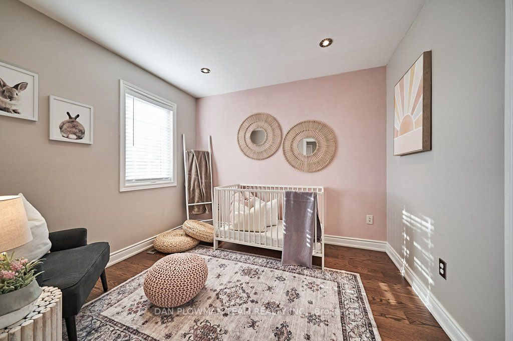 52 Wessex Dr