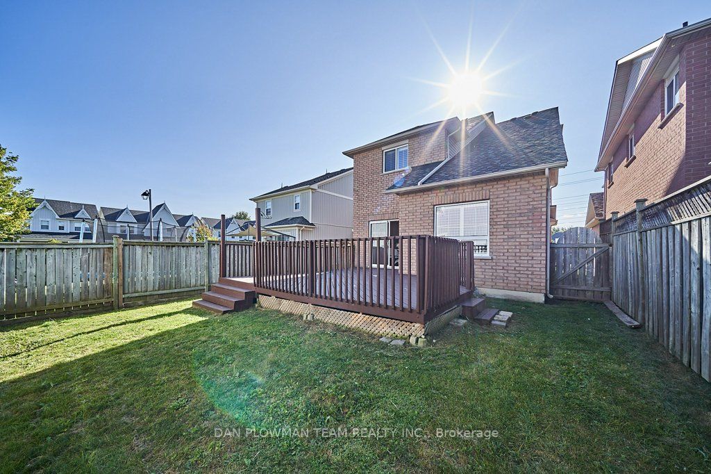 52 Wessex Dr