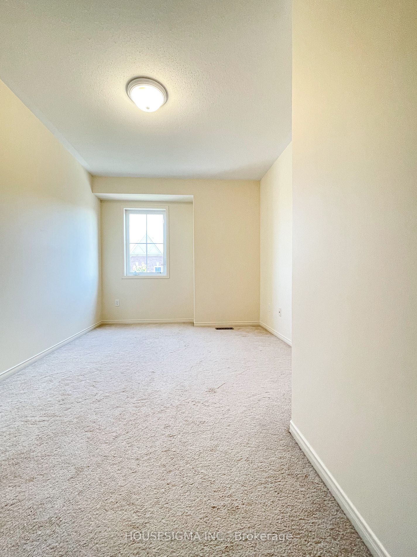 10 Burtonbury Lane