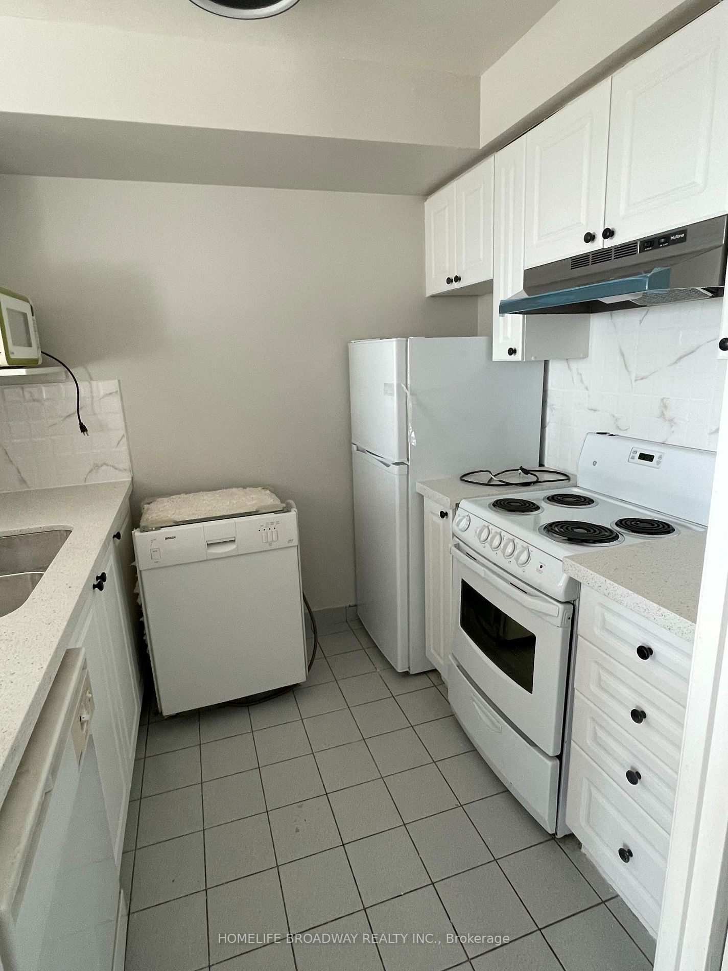 18 Lee Centre Drive, #1807