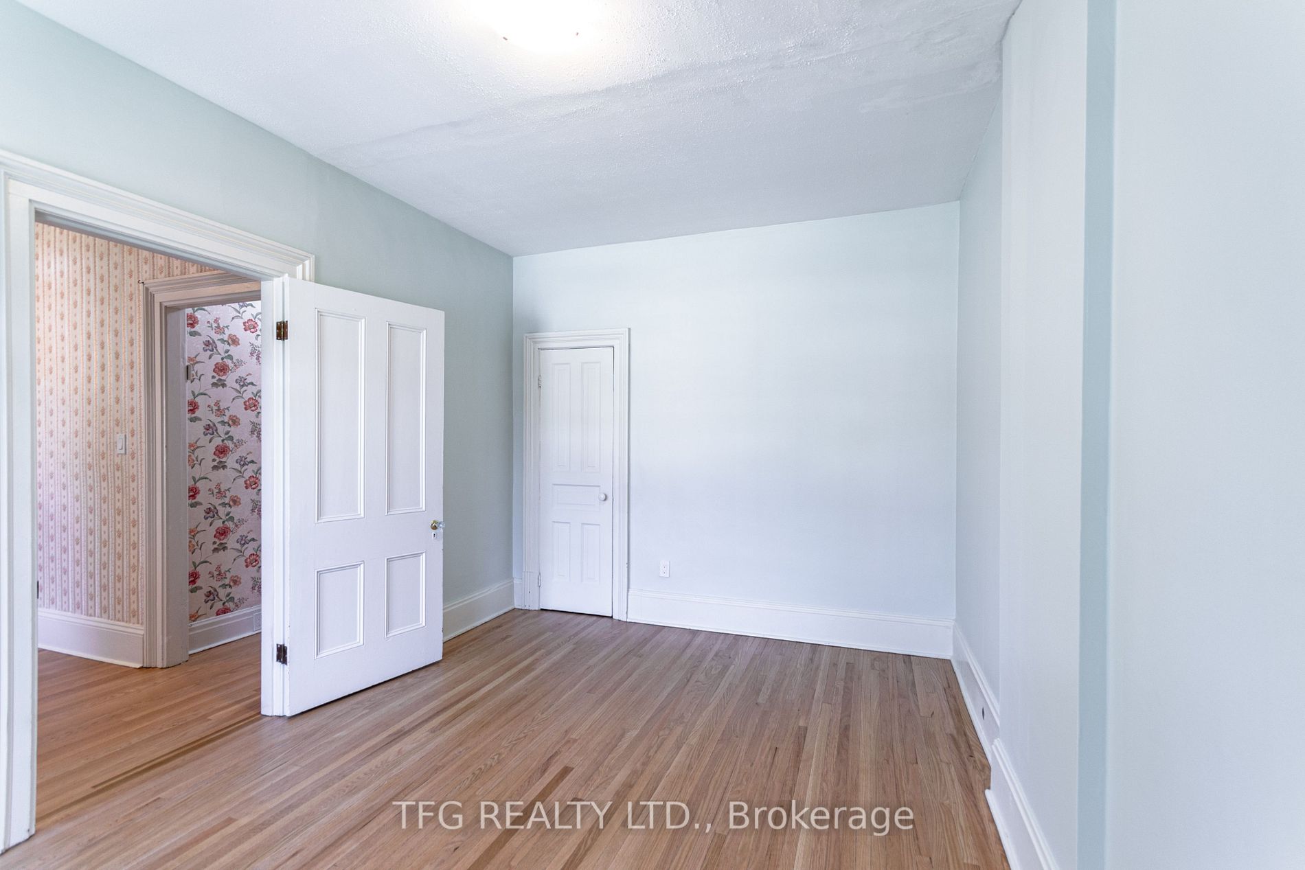 21 Elgin St