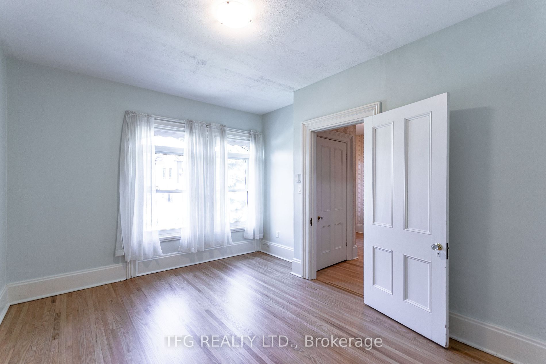 21 Elgin St