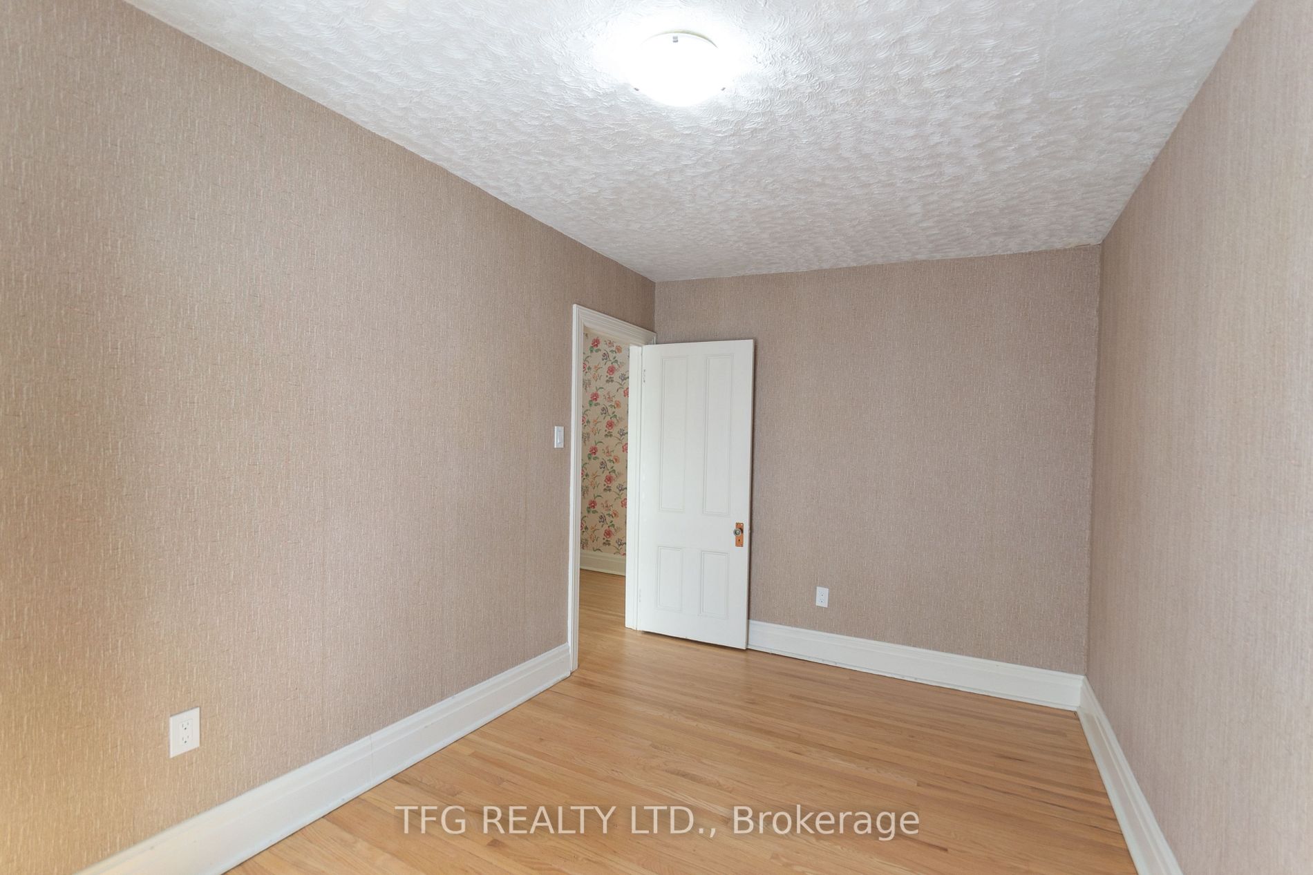 21 Elgin St