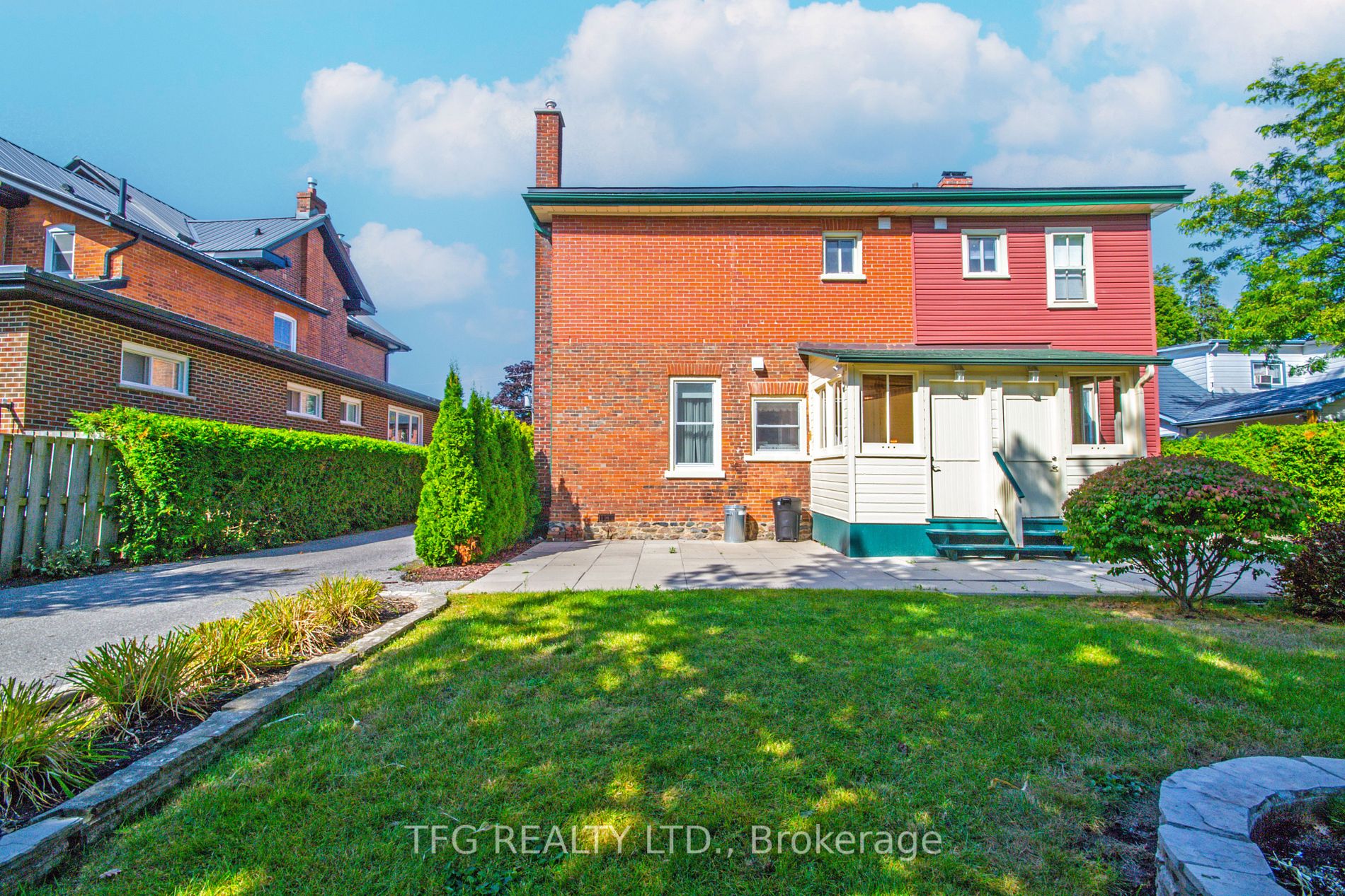 21 Elgin St