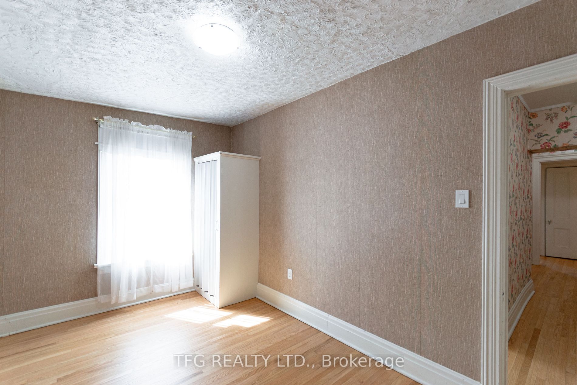21 Elgin St