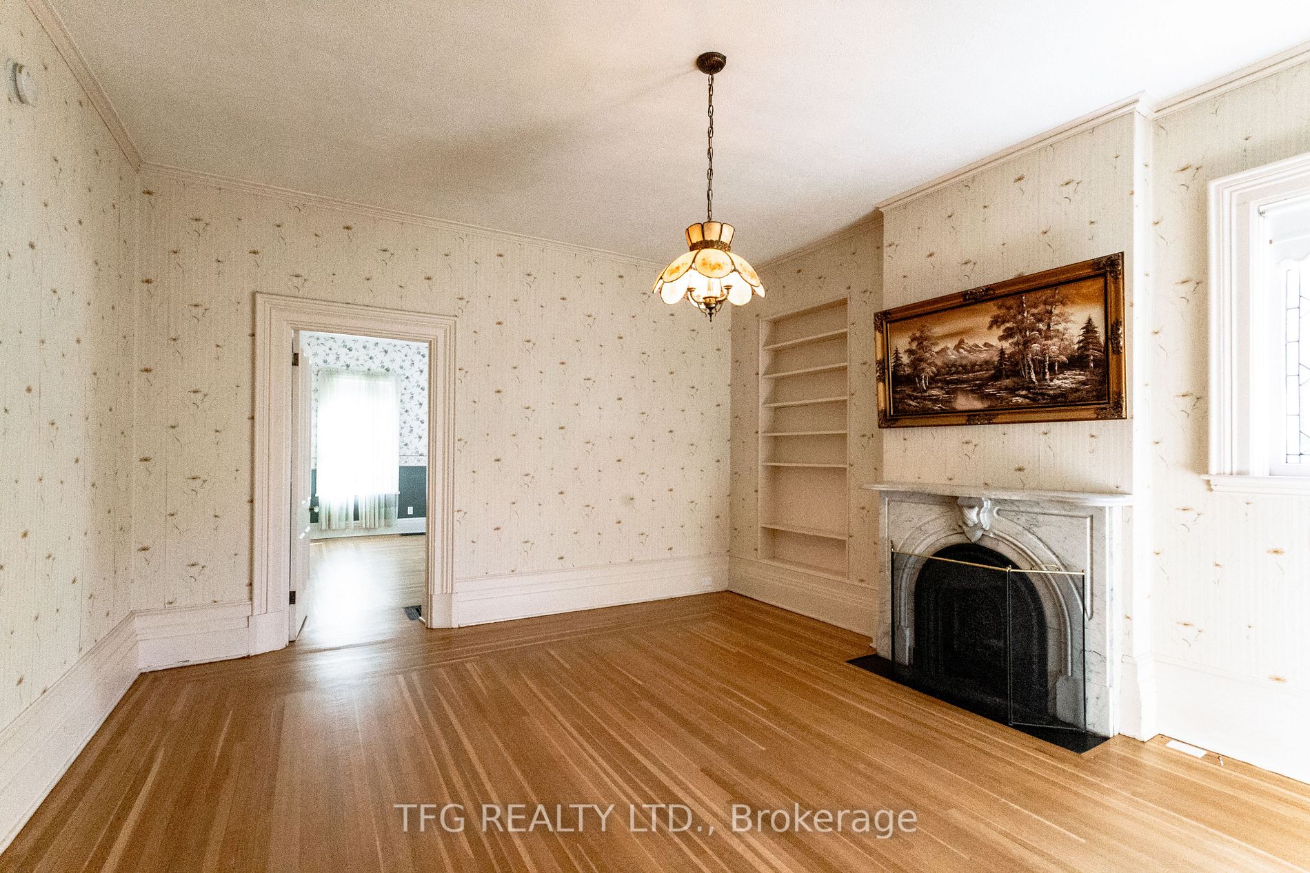 21 Elgin St