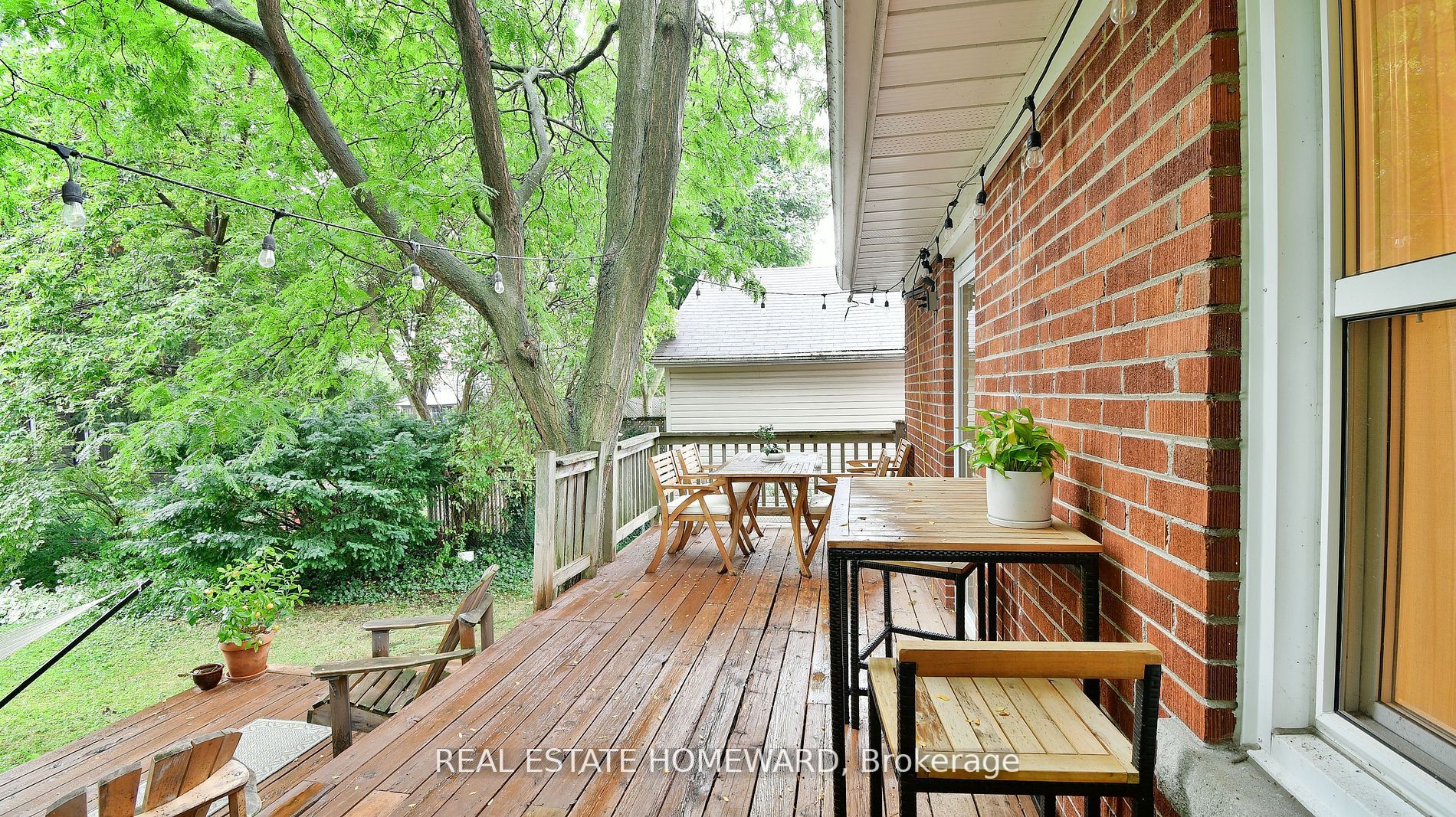 27 Sharpe St