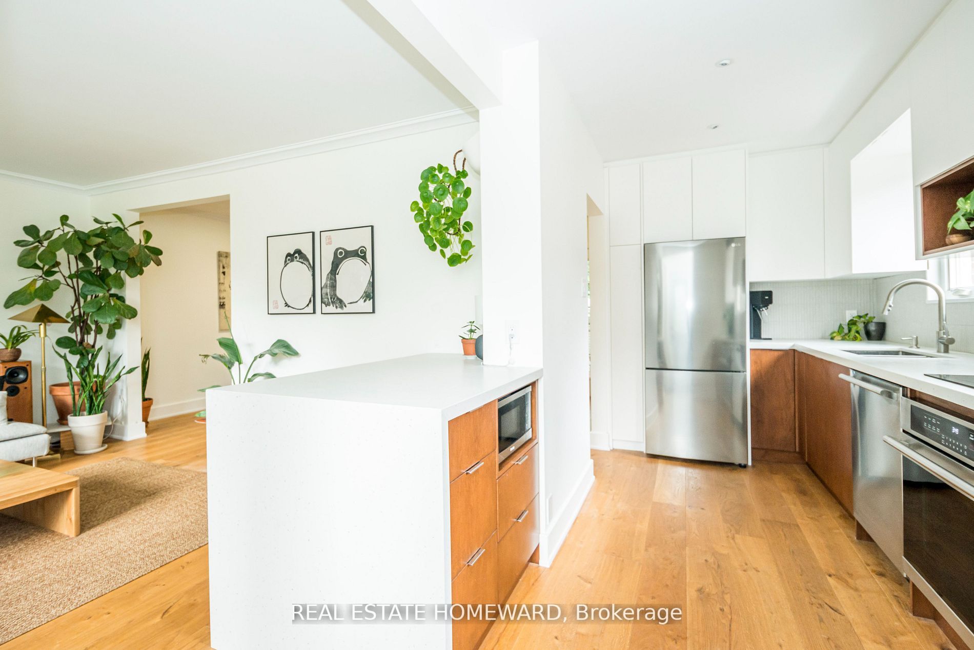 27 Sharpe St