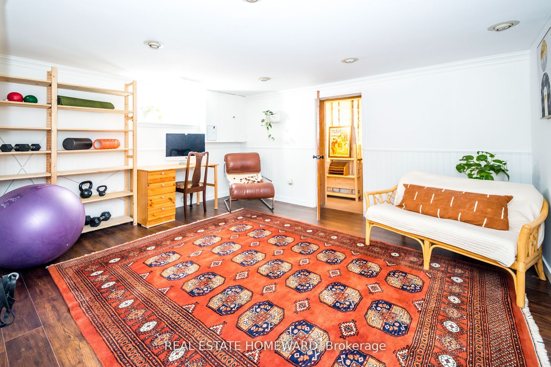 27 Sharpe St