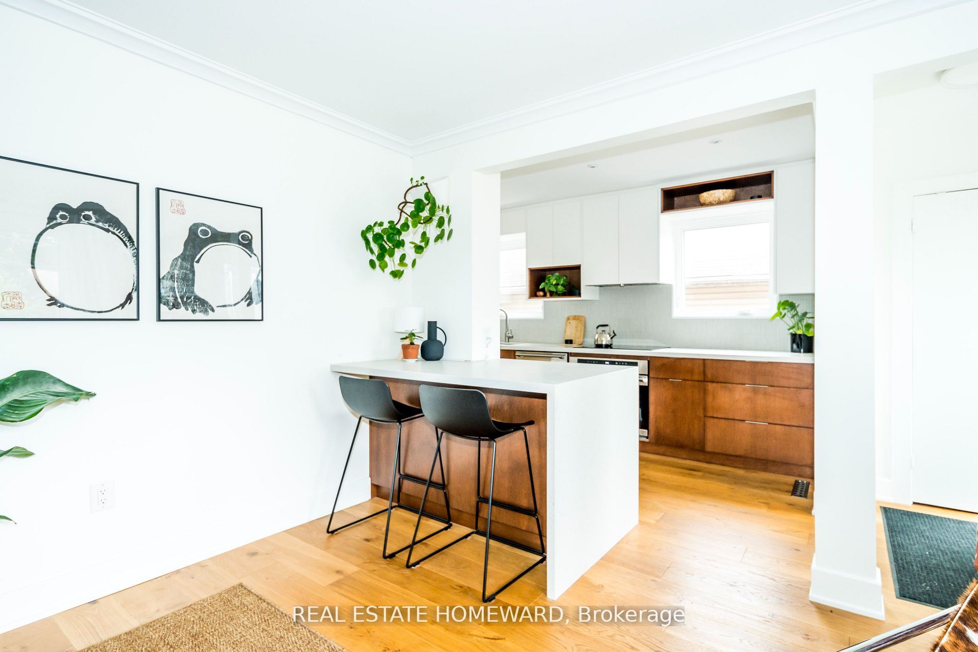 27 Sharpe St
