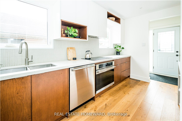 27 Sharpe St, Toronto