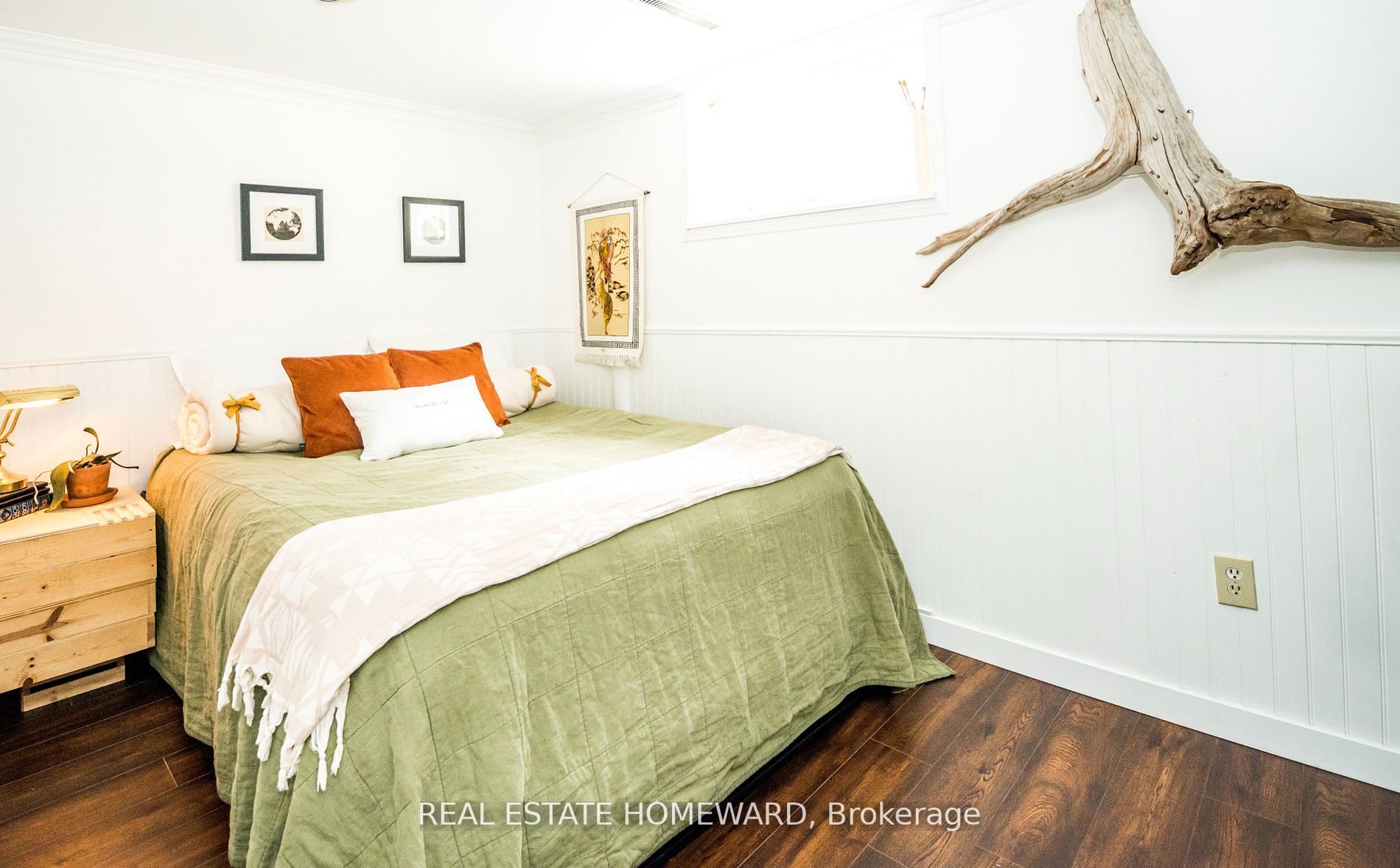 27 Sharpe St