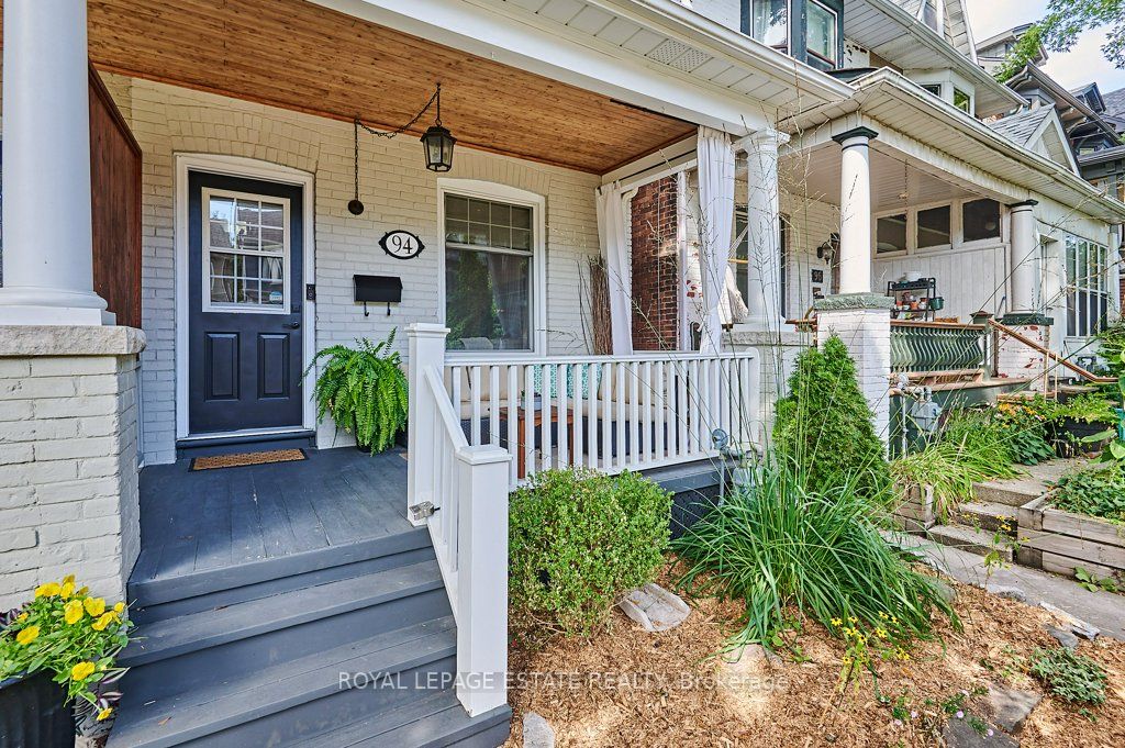 94 Ivy Ave