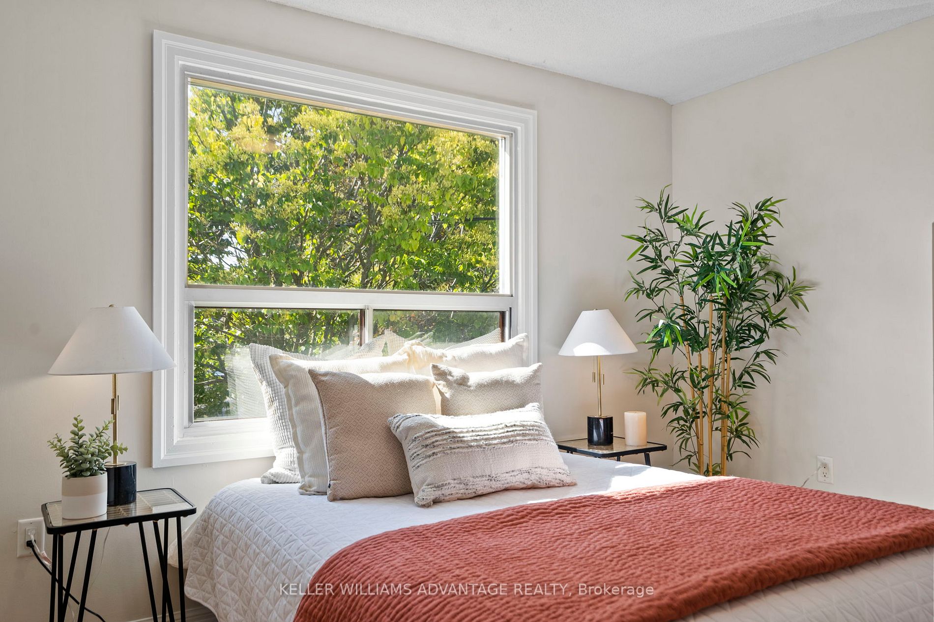 7 Vancouver Ave