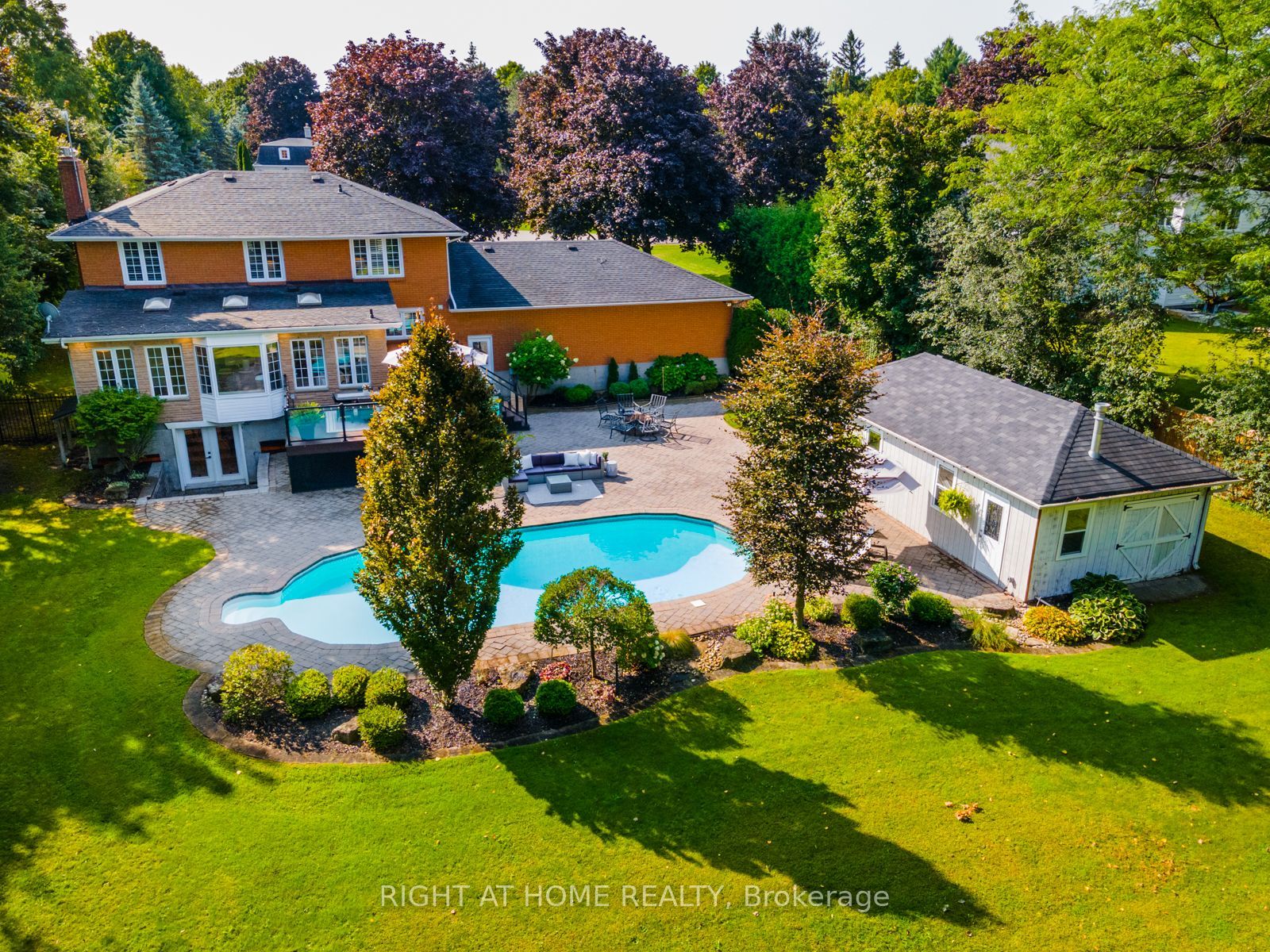 20 Glenlaura Crescent