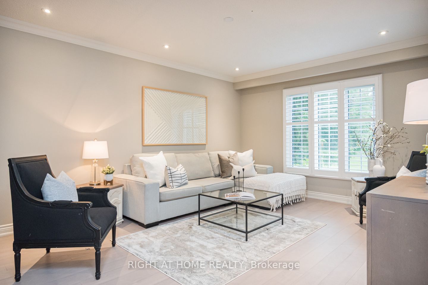 20 Glenlaura Crescent