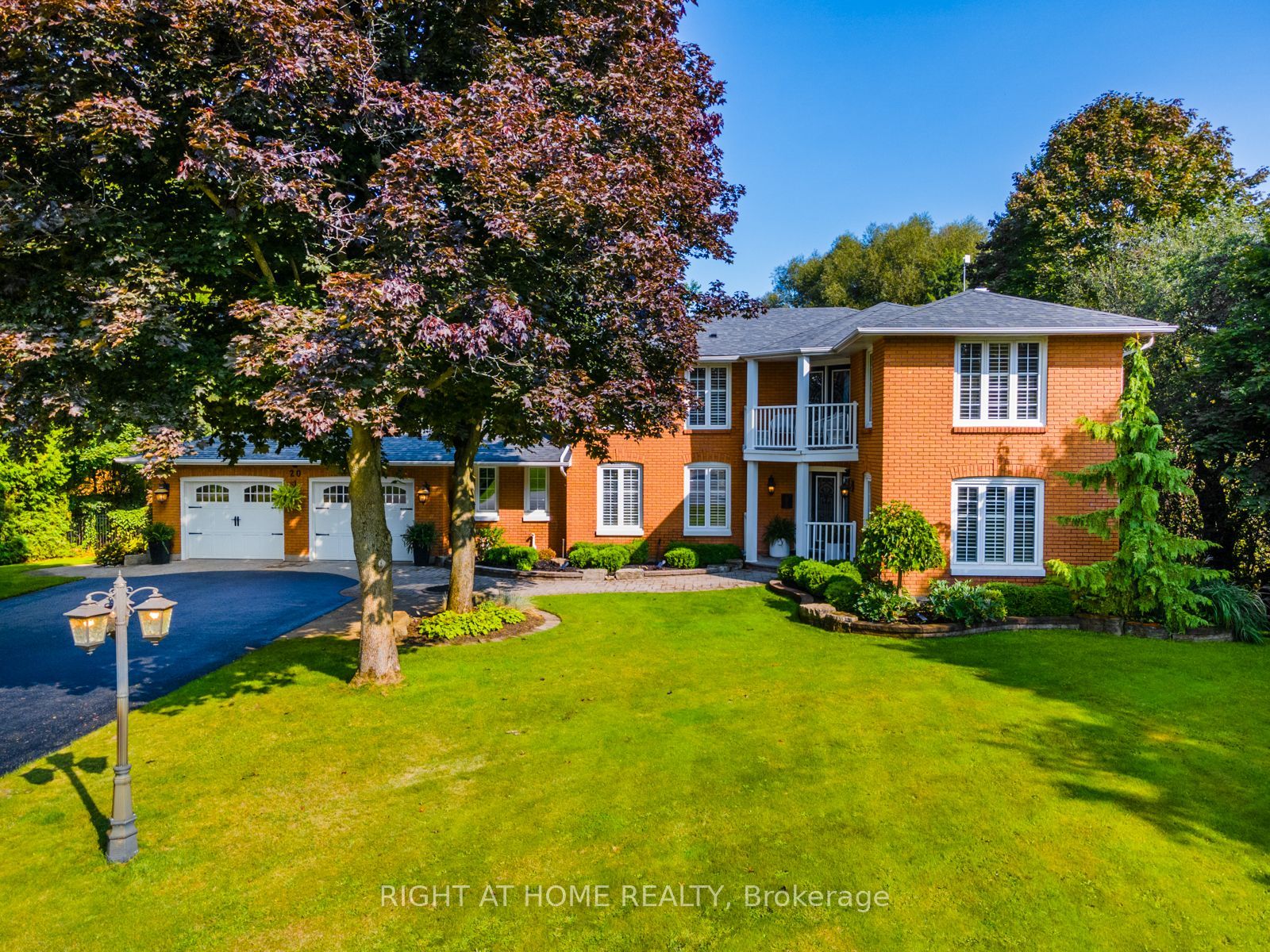 20 Glenlaura Crescent