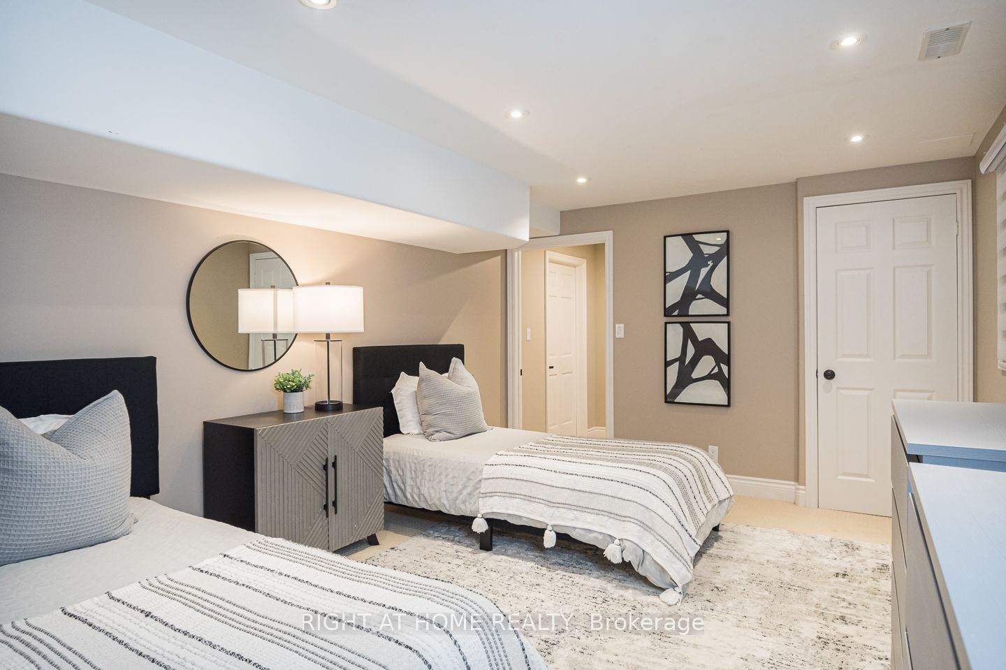 20 Glenlaura Crescent