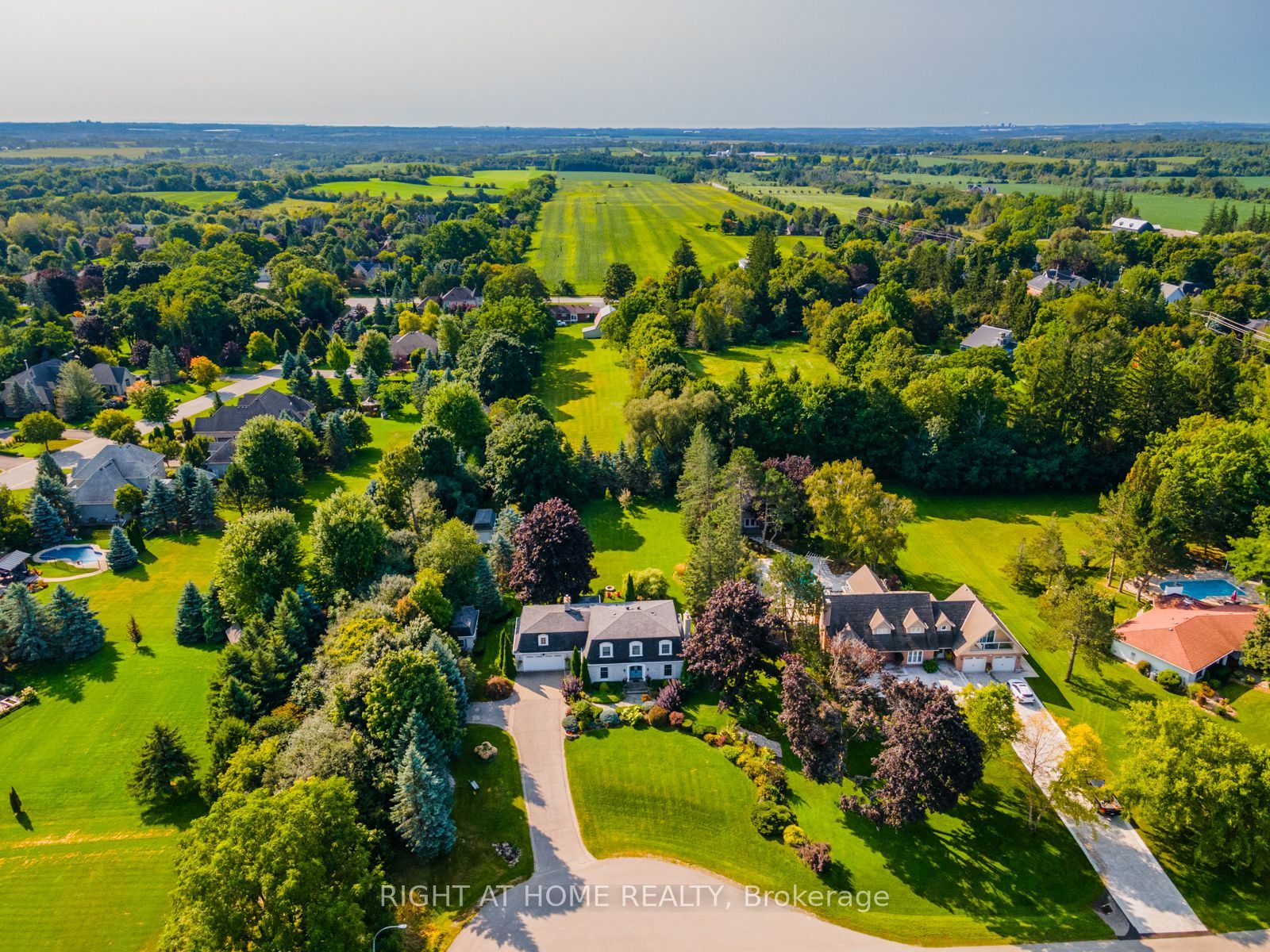 20 Glenlaura Crescent