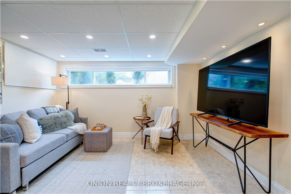 47 Montvale Dr, Toronto