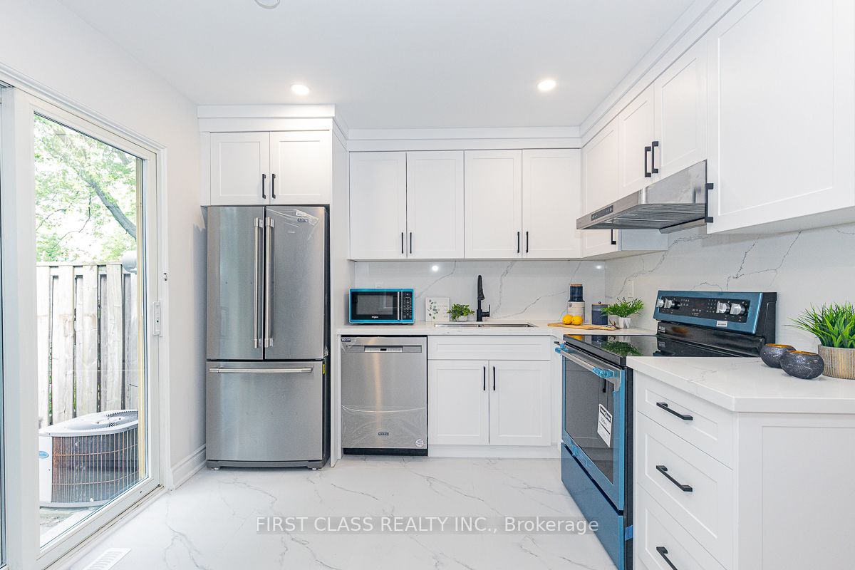 270 Timberbank Blvd, #114