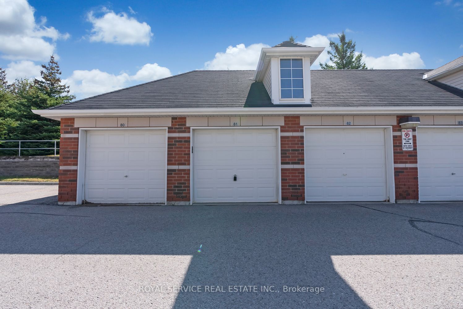 61 Clarington Boulevard, #312