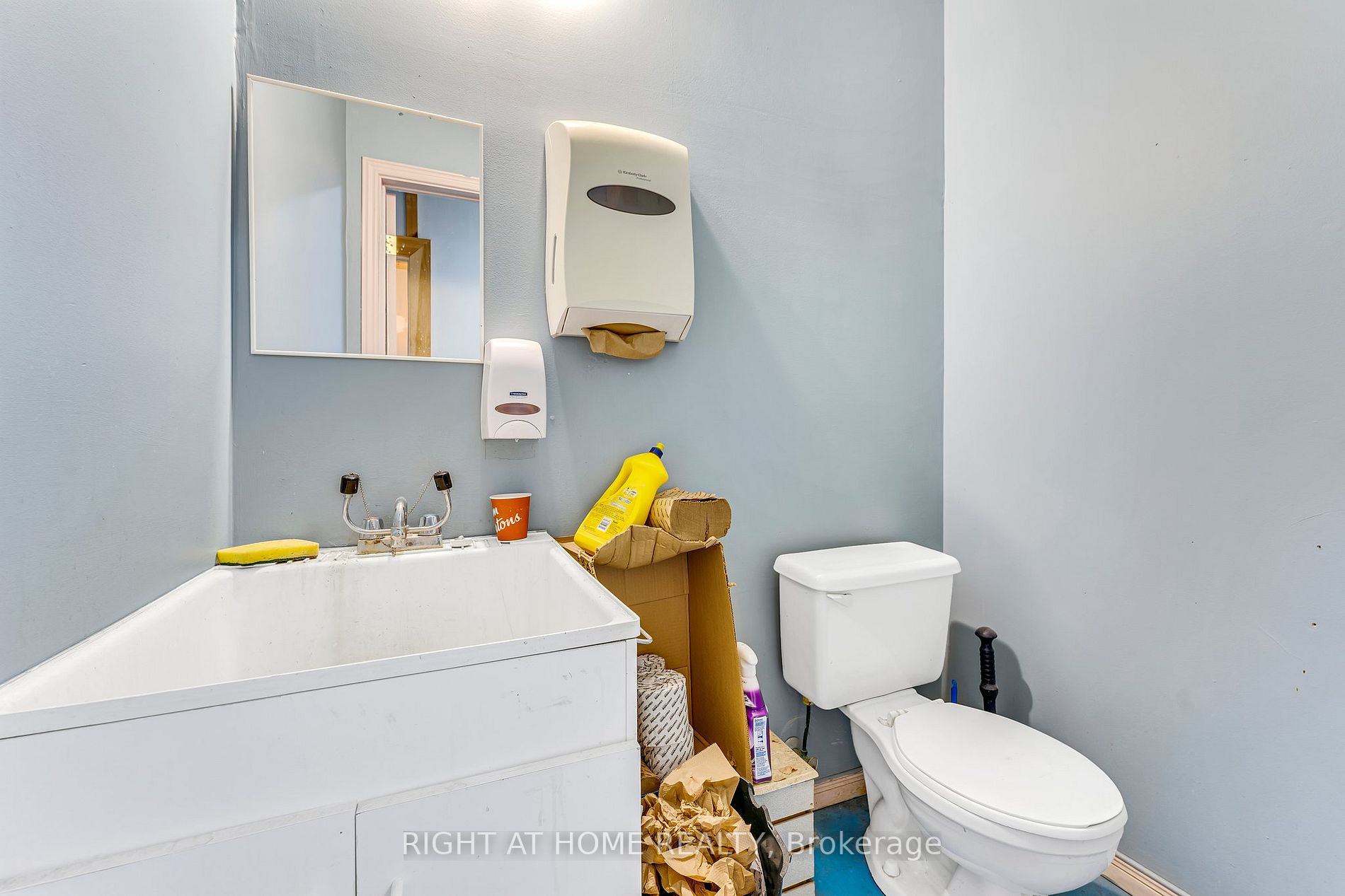135 North Port Rd, #1