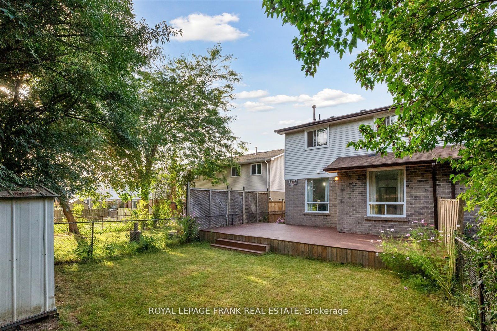 1323 Sunningdale Ave