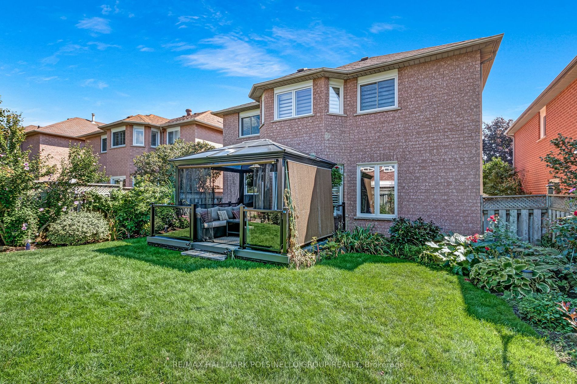 12 Roberts Drive