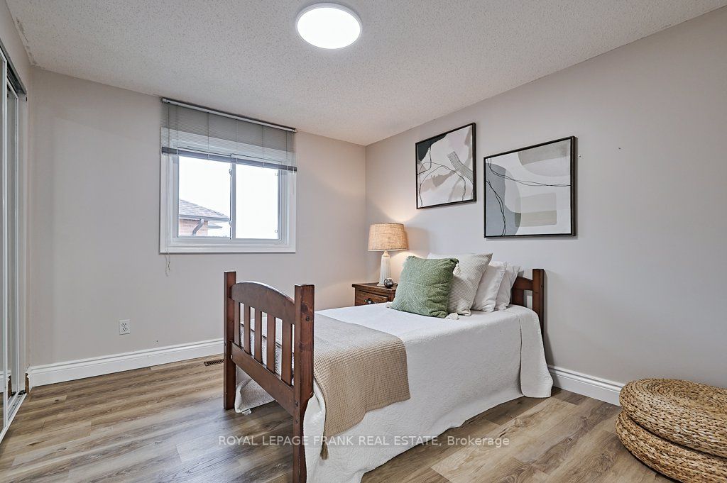 52 Love Crescent