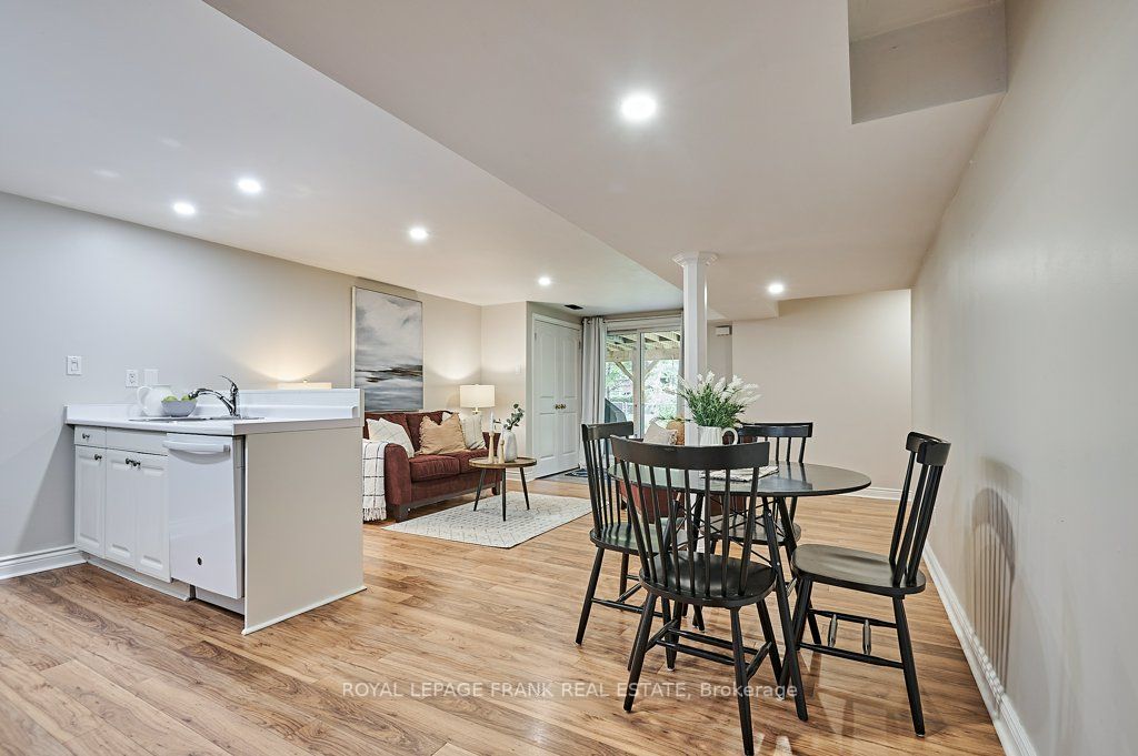 52 Love Crescent
