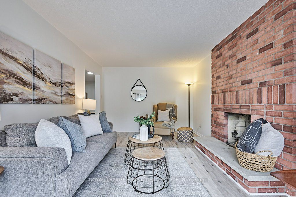 52 Love Crescent