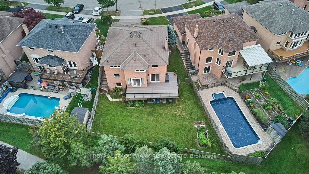 52 Love Crescent