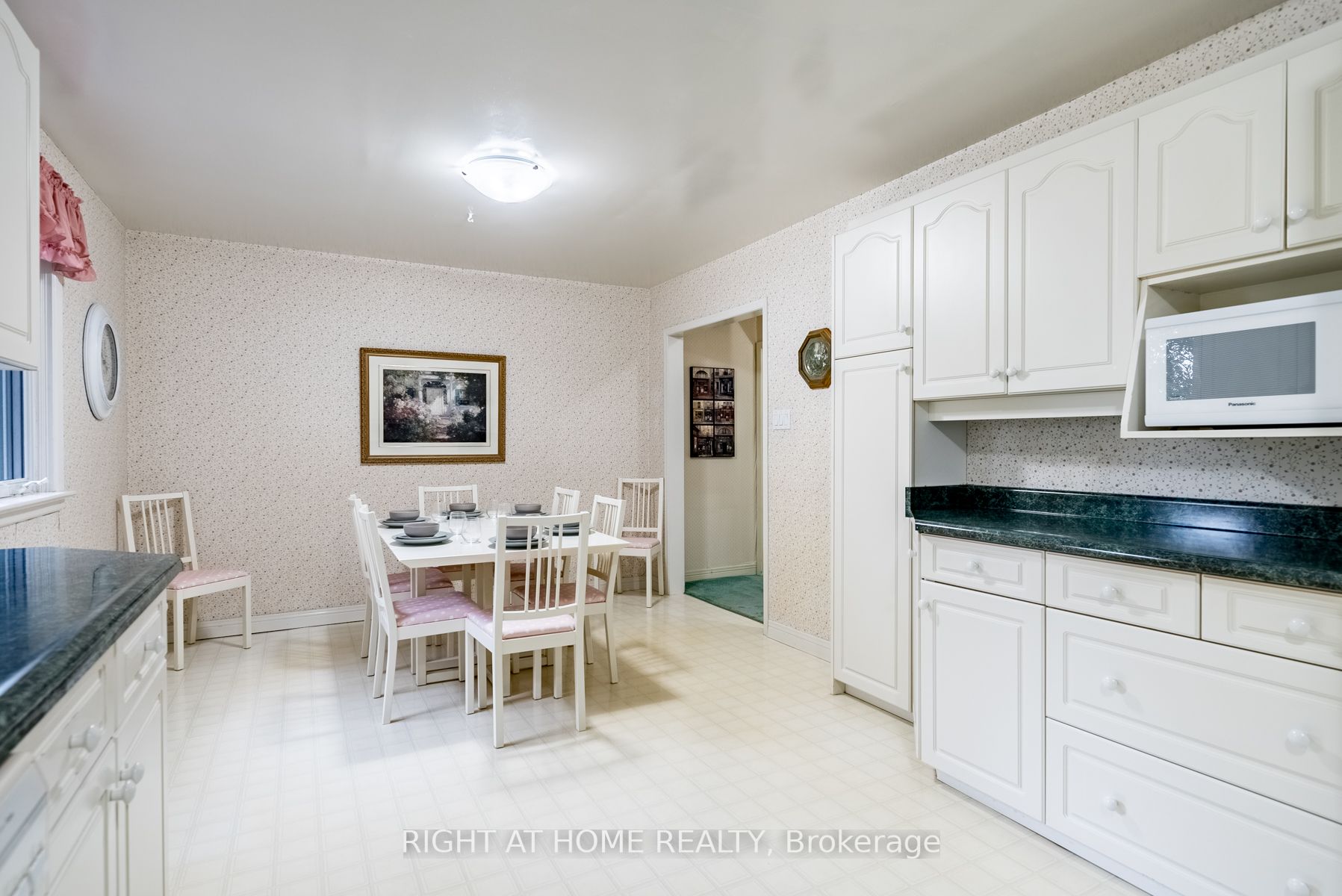 707 Clarence Dr
