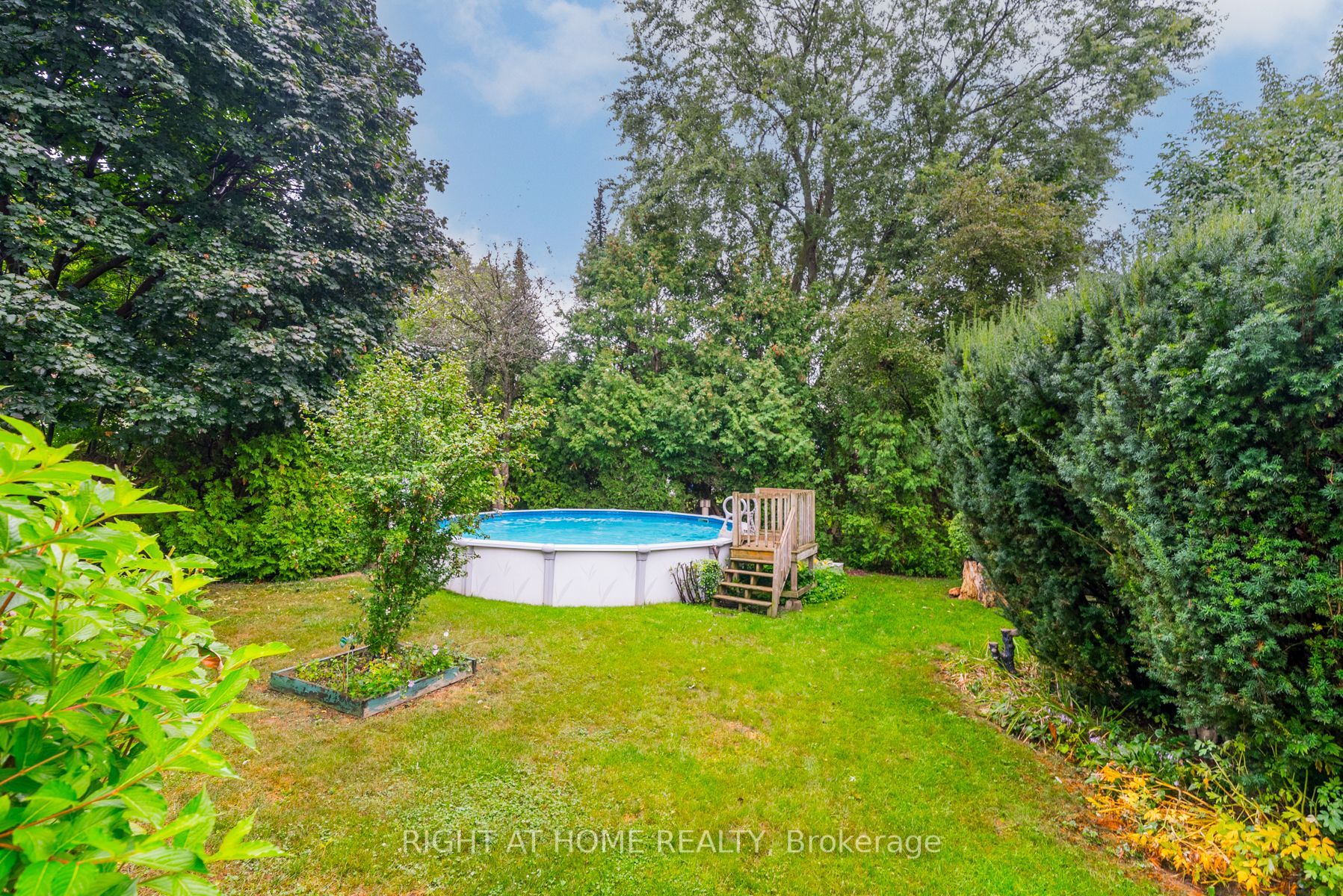 707 Clarence Dr