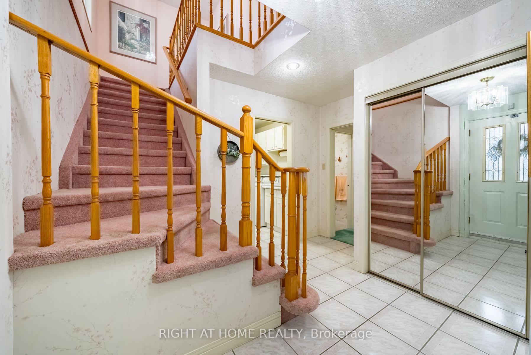 707 Clarence Dr
