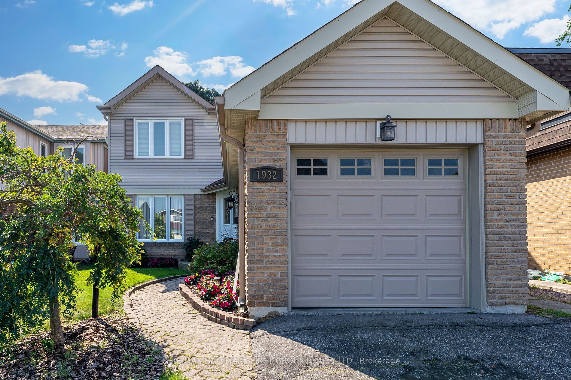 1932 Parkside Dr