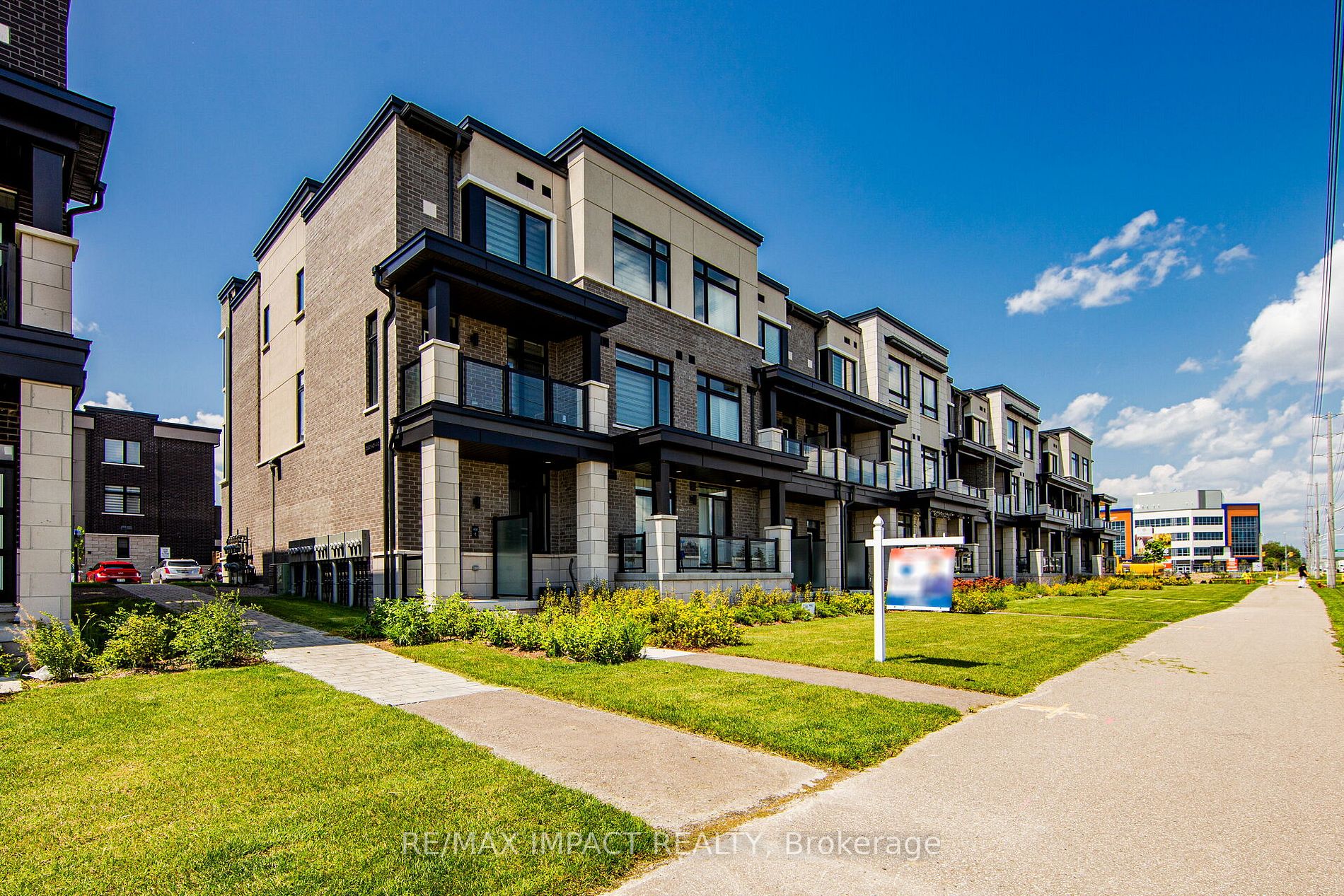 2550 Castlegate Crossing, #401