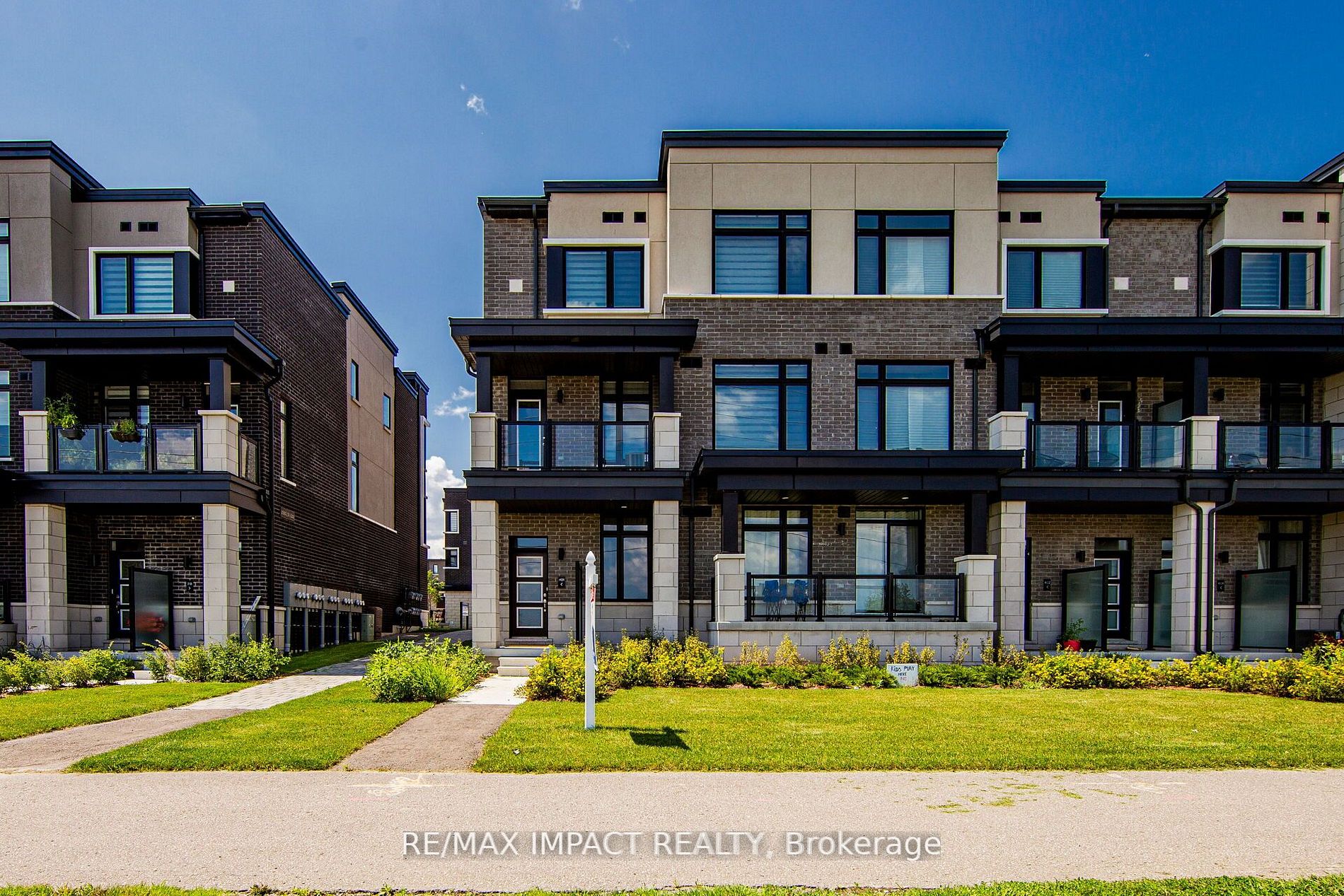 2550 Castlegate Crossing, #401