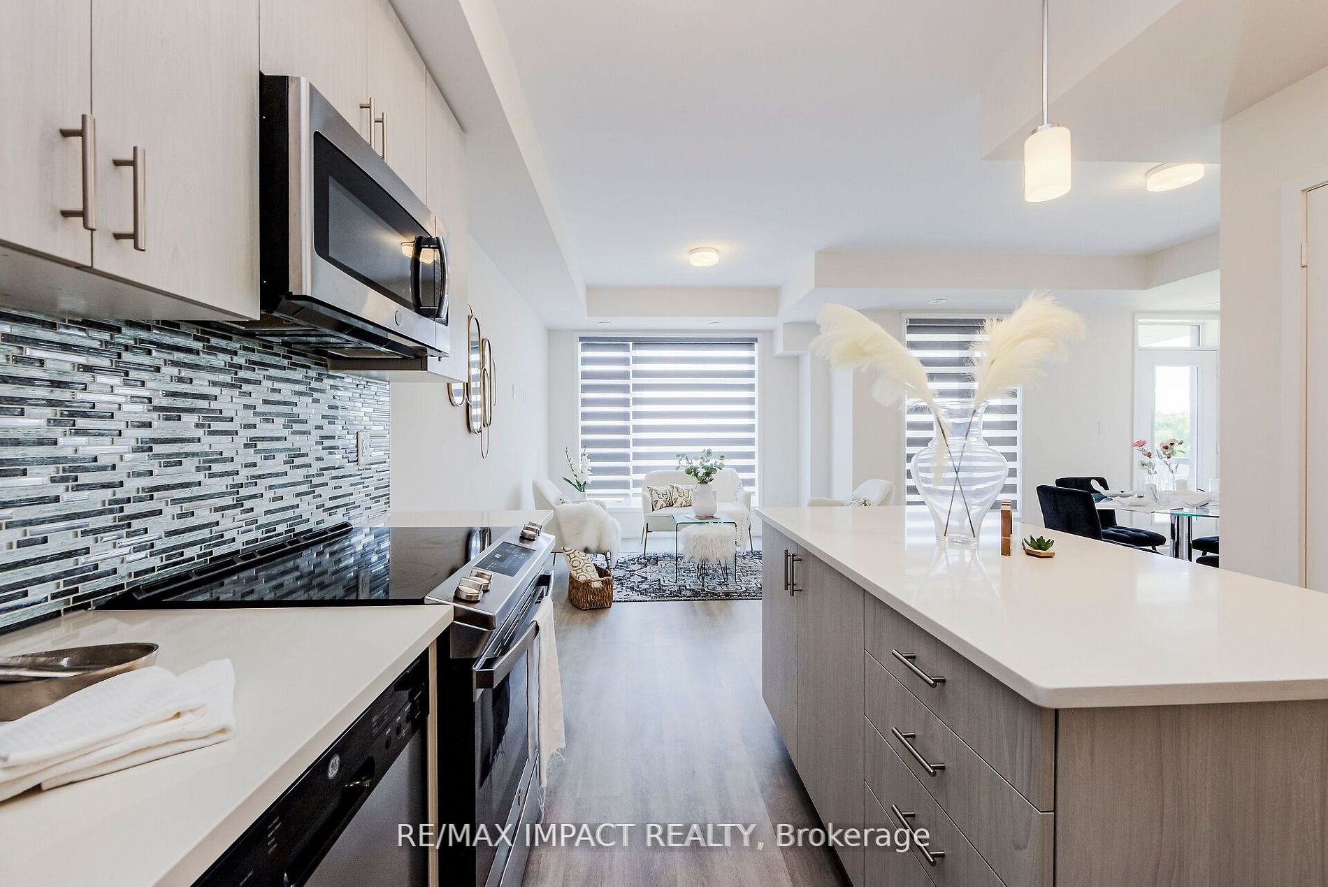 2550 Castlegate Crossing, #401