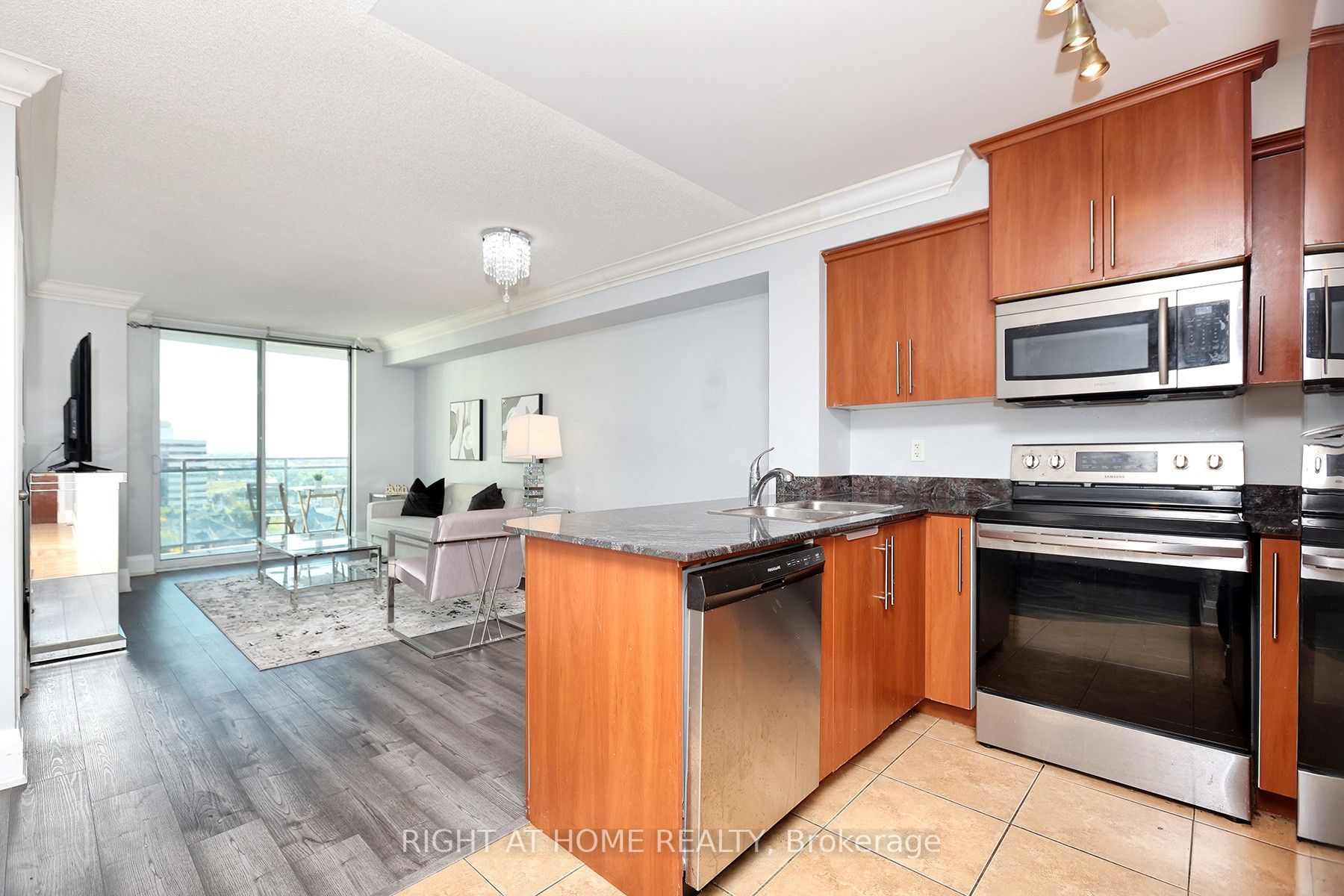 6 Rosebank Dr, #12G