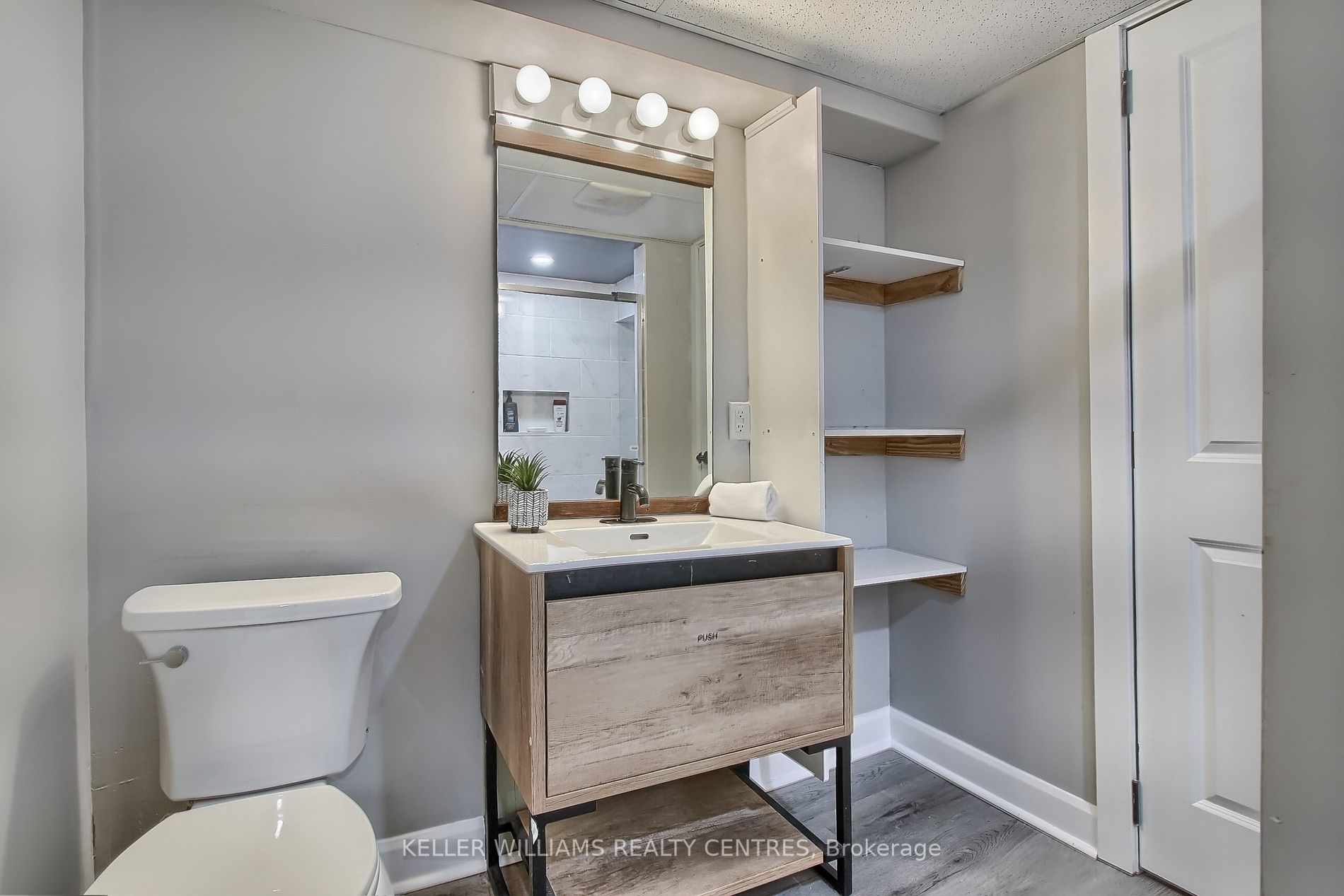 44 Woodgarden Crescent