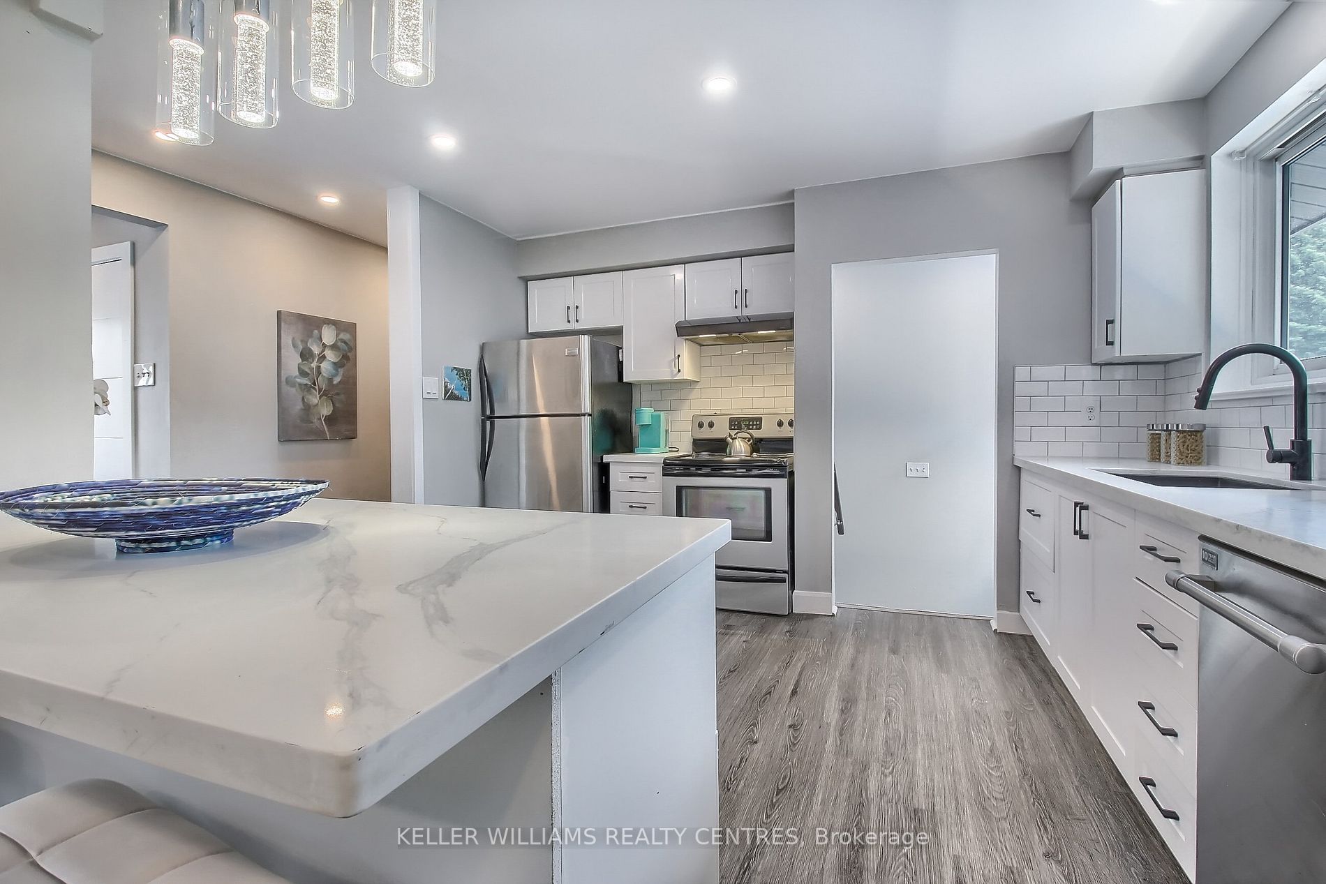 44 Woodgarden Crescent