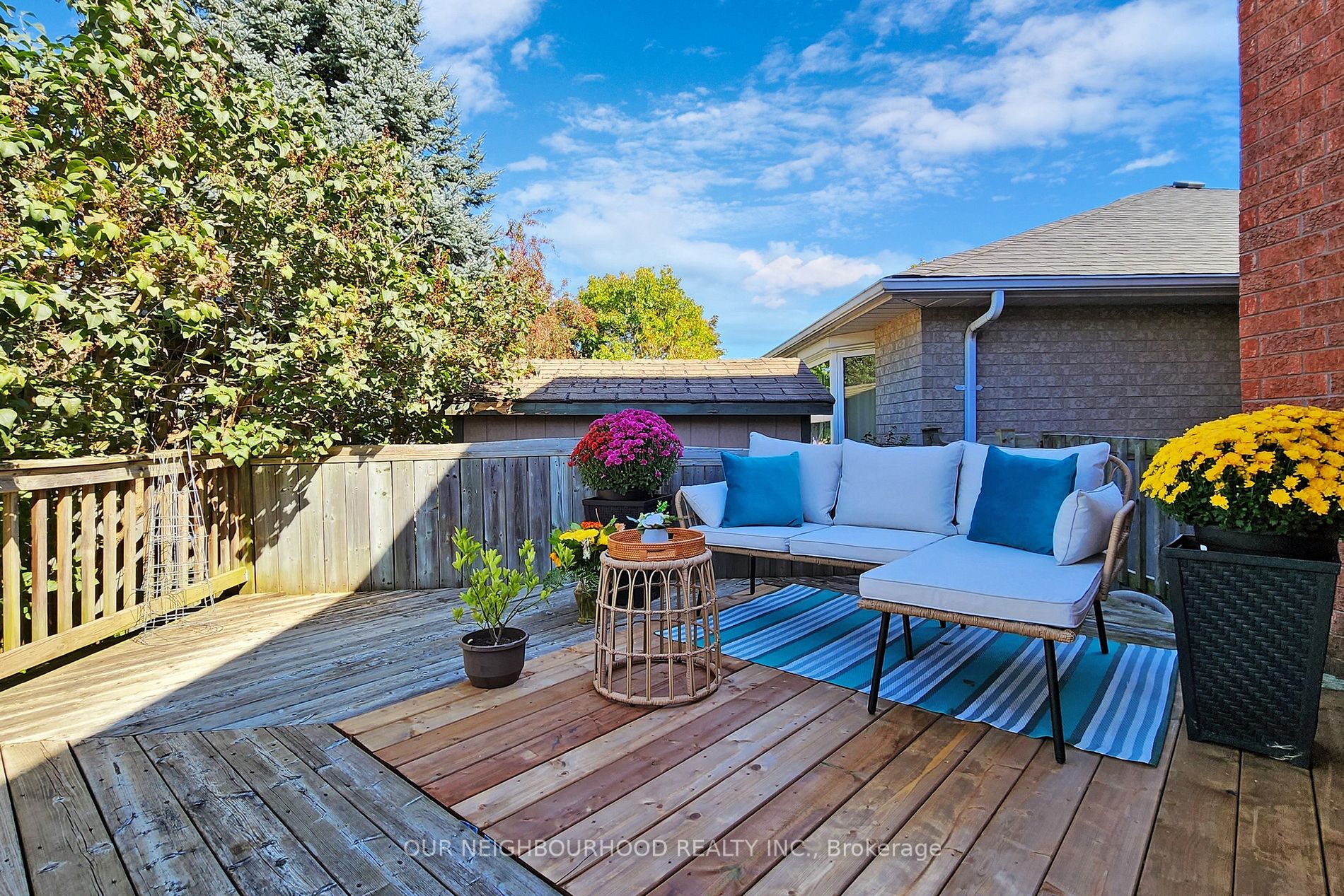186 Ryerson Crescent