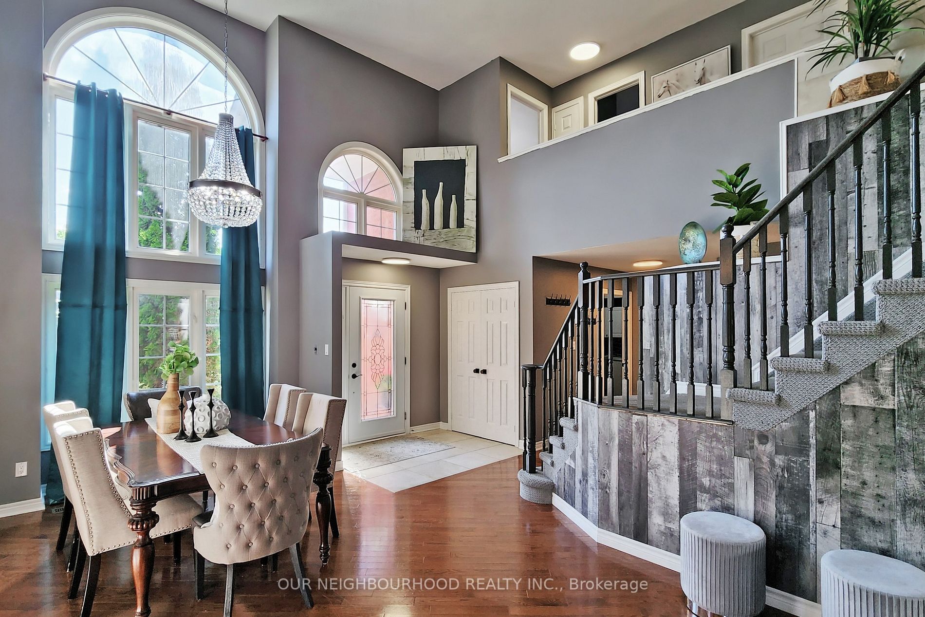 186 Ryerson Crescent