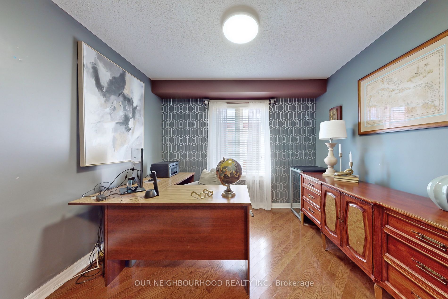 186 Ryerson Crescent