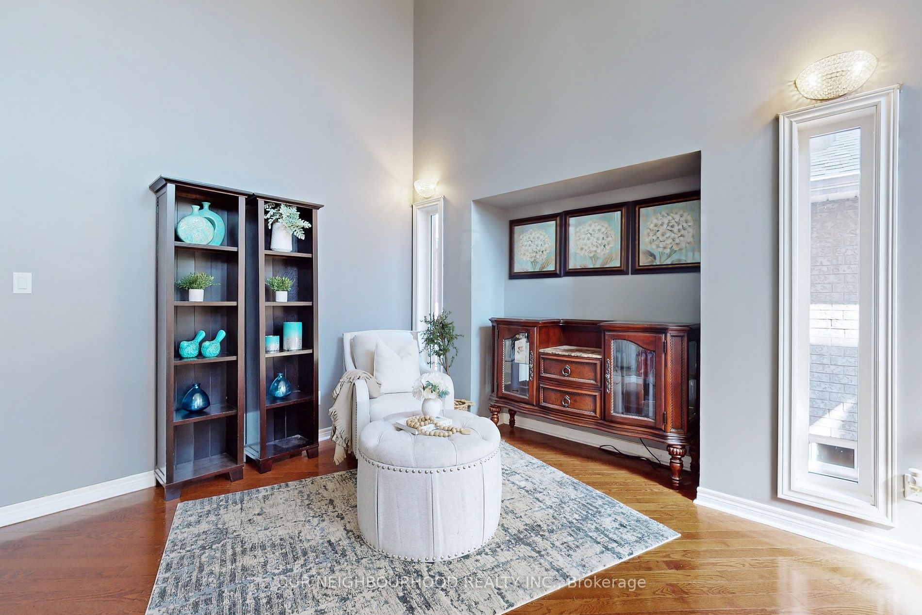 186 Ryerson Crescent